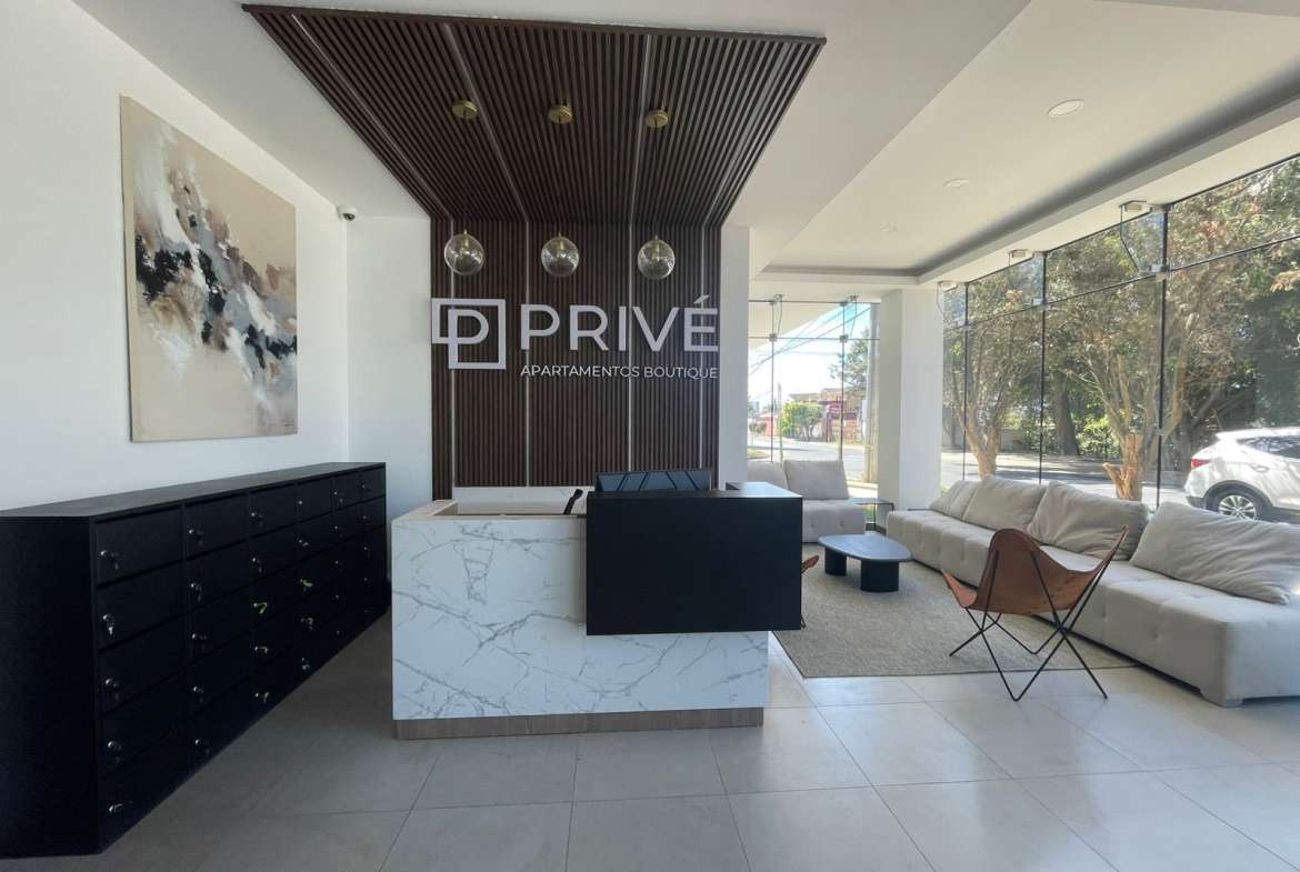 En VENTA Apartamento tipo estudio en PRIVE zona 15 muy cerca de universidades