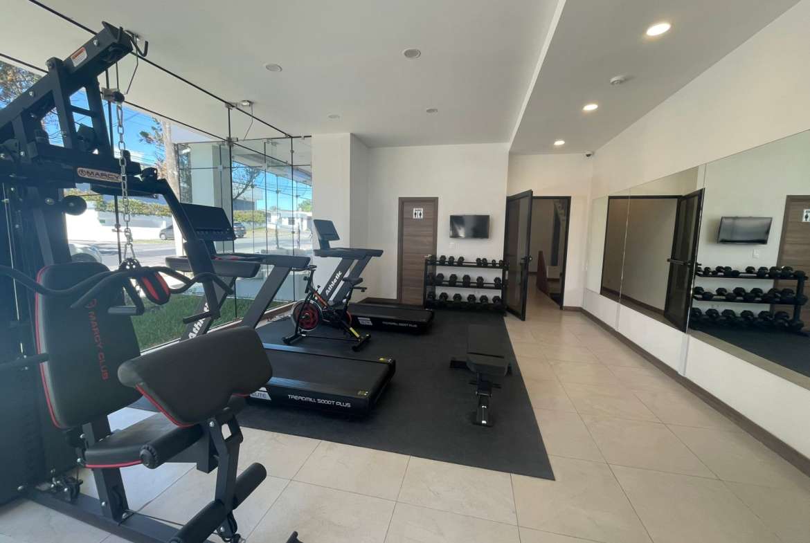 En VENTA Apartamento tipo estudio en PRIVE zona 15 muy cerca de universidades